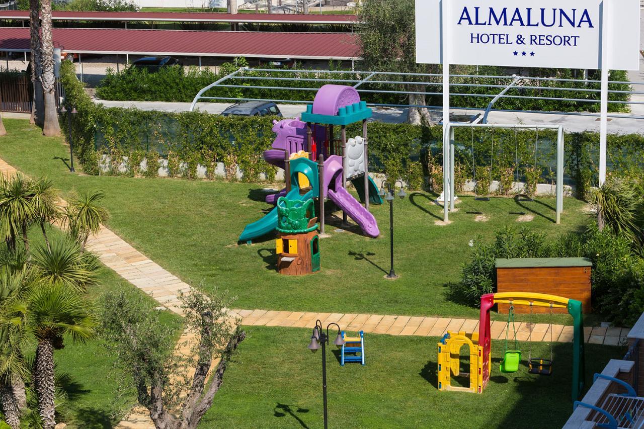 Almaluna Hotel & Resort Альба-Адриатика Экстерьер фото